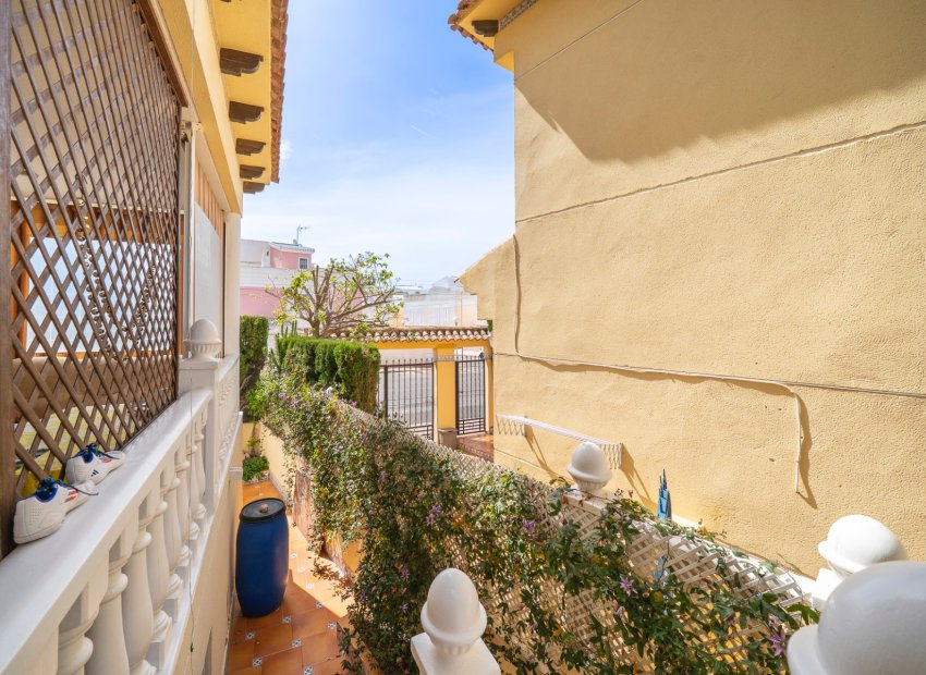 Resale - Townhouse / Duplex / Corner - Guardamar del Segura - El Moncayo