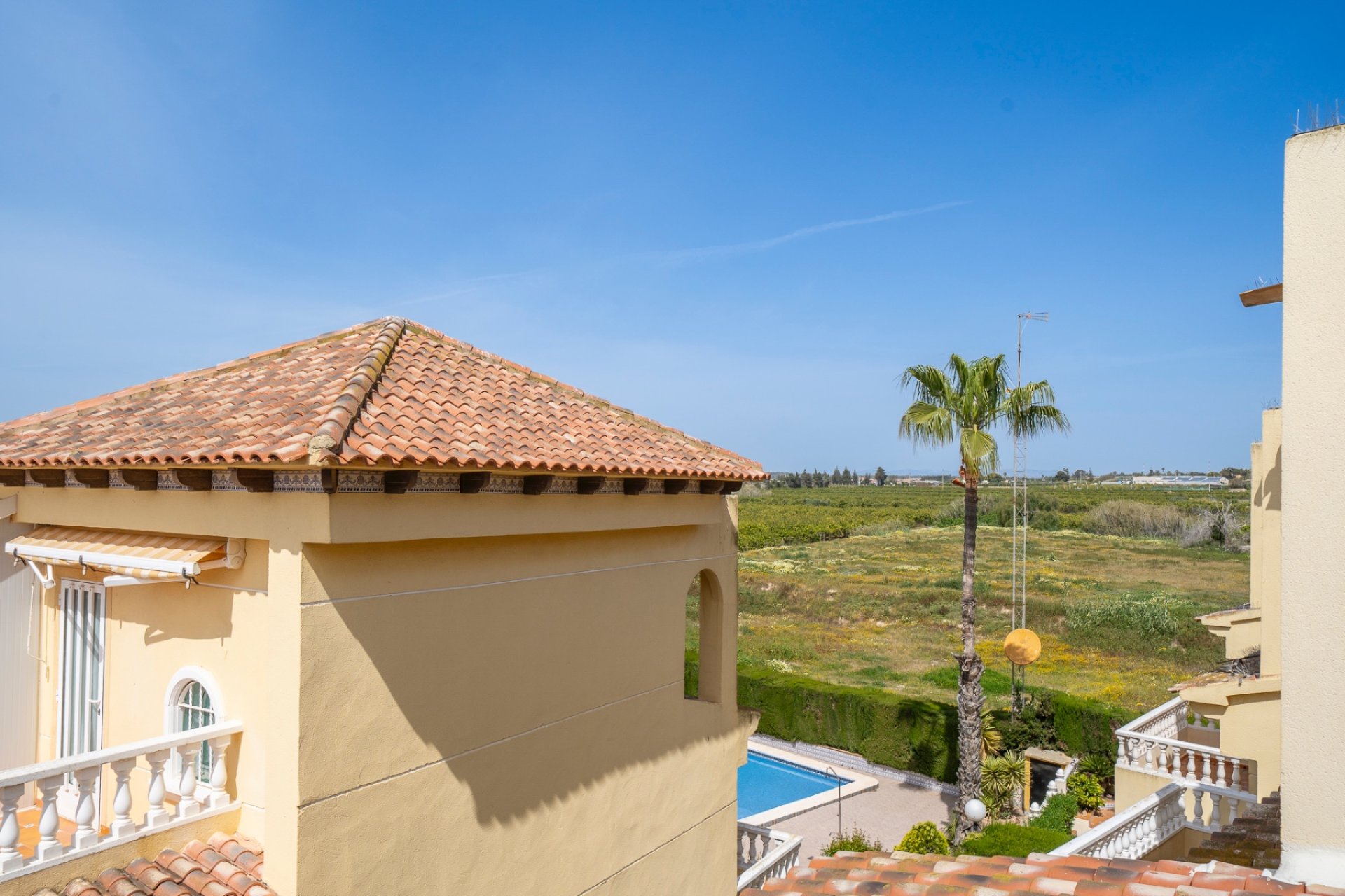 Resale - Townhouse / Duplex / Corner - Guardamar del Segura - El Moncayo