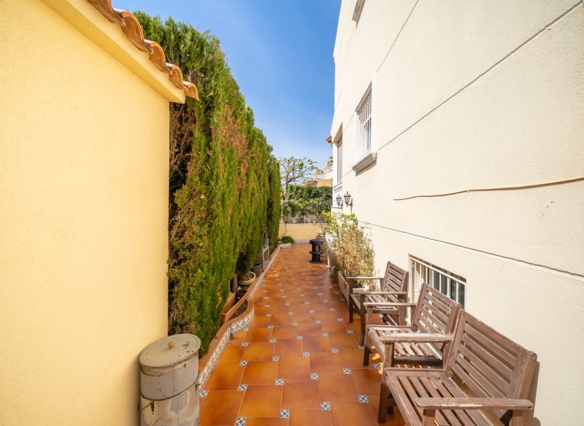 Resale - Townhouse / Duplex / Corner - Guardamar del Segura - El Moncayo