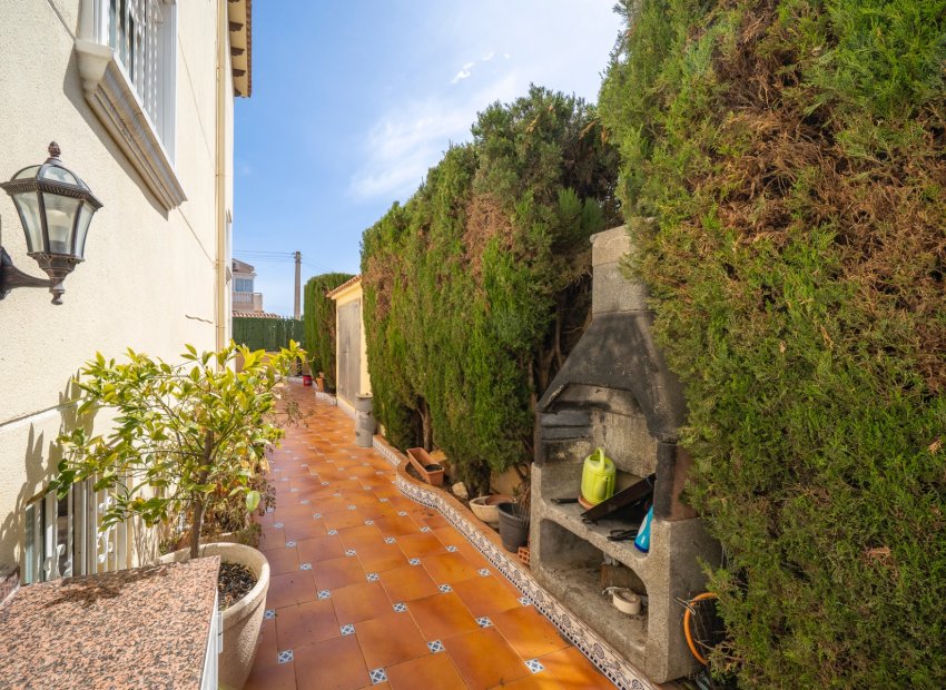 Resale - Townhouse / Duplex / Corner - Guardamar del Segura - El Moncayo