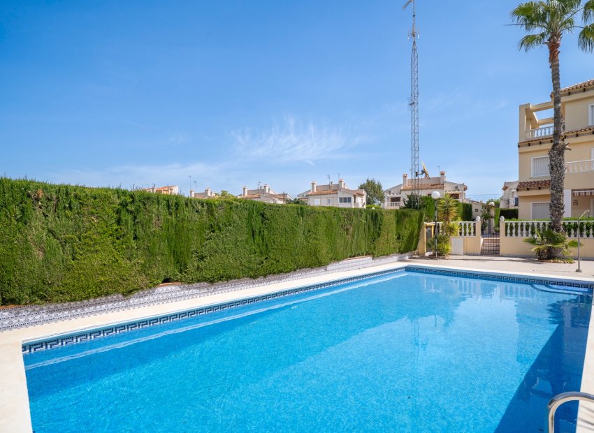 Resale - Townhouse / Duplex / Corner - Guardamar del Segura - El Moncayo