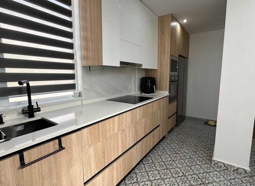 Resale - Townhouse / Duplex / Corner - Guardamar del Segura - El Raso