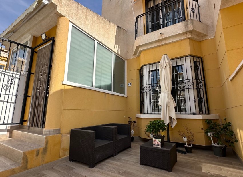 Resale - Townhouse / Duplex / Corner - Guardamar del Segura - El Raso
