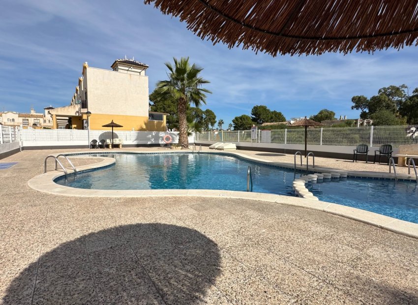 Resale - Townhouse / Duplex / Corner - Guardamar del Segura - El Raso