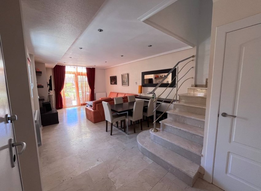 Resale - Townhouse / Duplex / Corner - Guardamar del Segura - El Raso