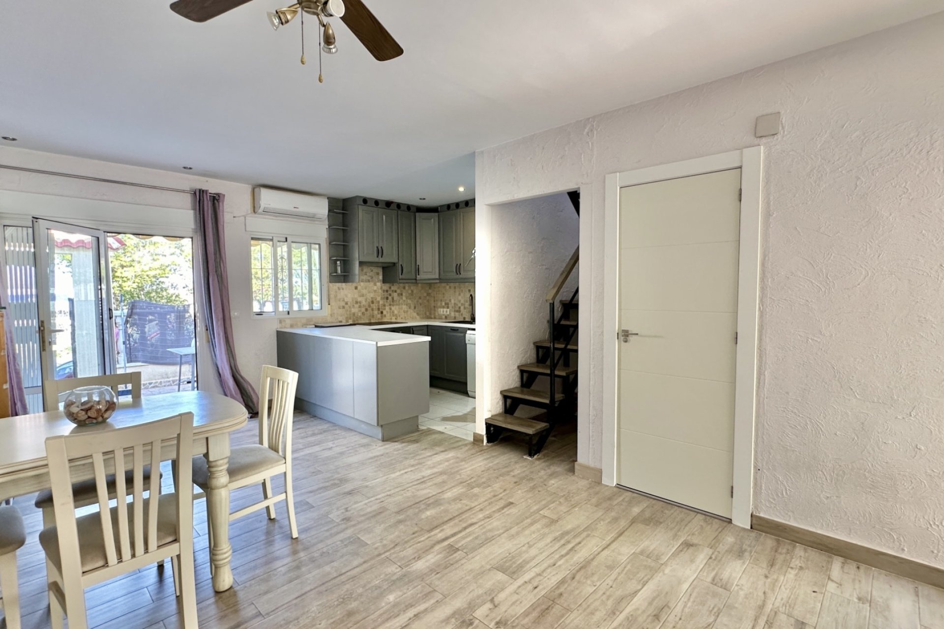 Resale - Townhouse / Duplex / Corner - Guardamar del Segura - Lomas de Polo-Pinomar