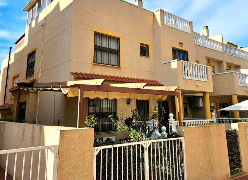 Resale - Townhouse / Duplex / Corner - Guardamar del Segura - Los Balcones