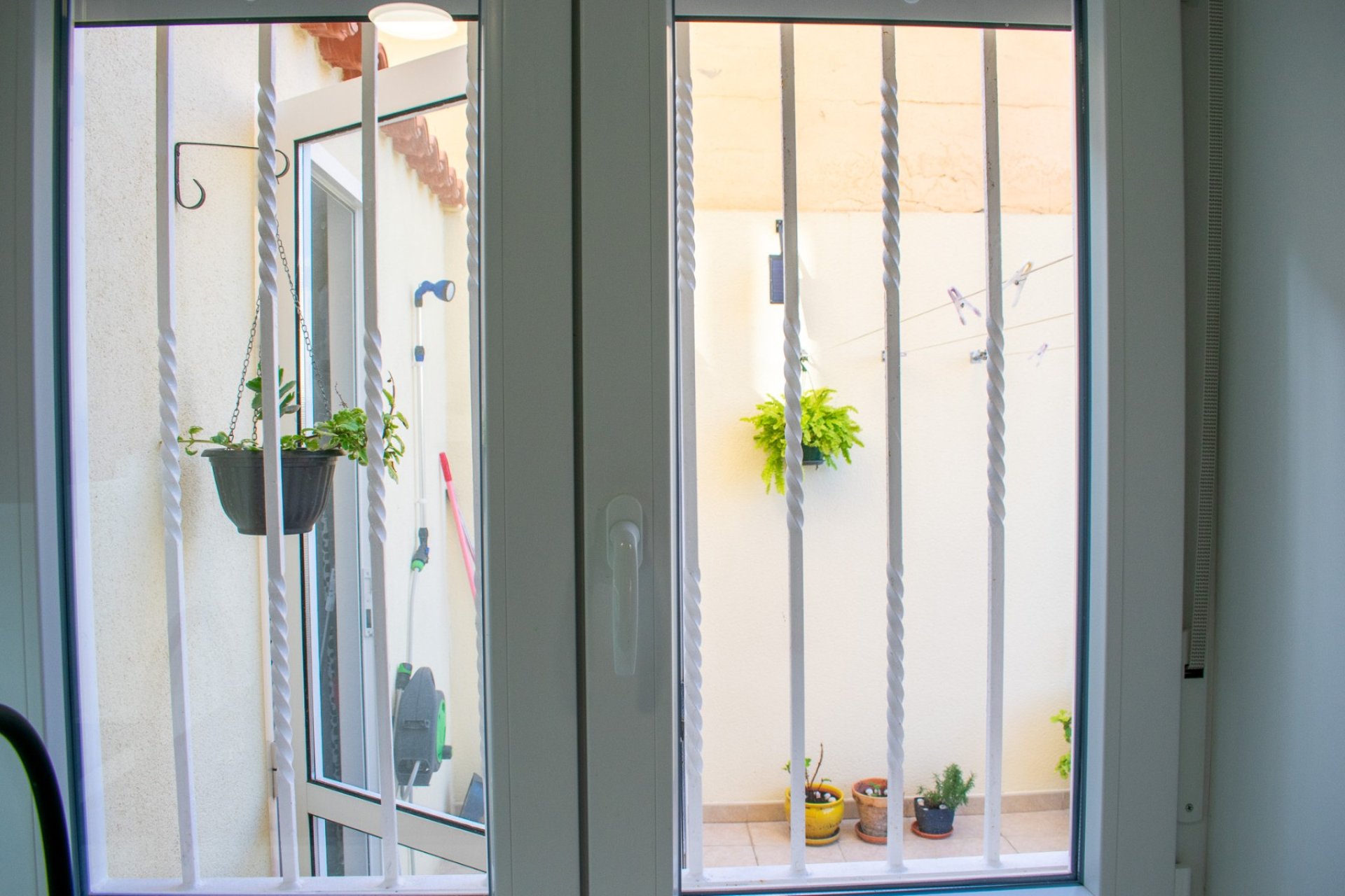 Resale - Townhouse / Duplex / Corner - Guardamar del Segura - Urbanizaciones