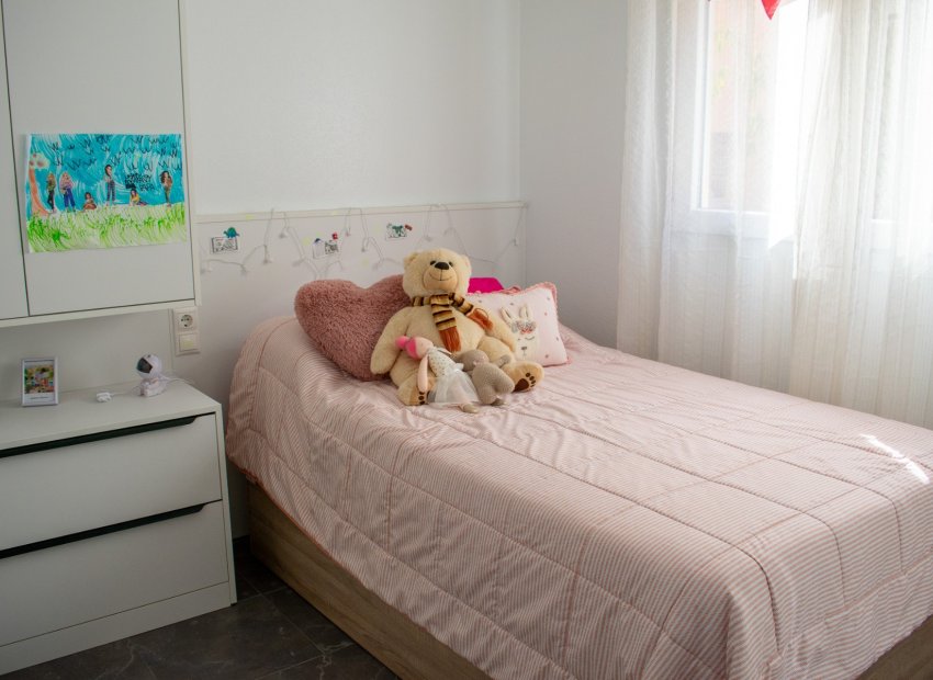 Resale - Townhouse / Duplex / Corner - Guardamar del Segura - Urbanizaciones