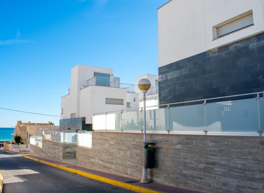 Resale - Townhouse / Duplex / Corner - Guardamar del Segura