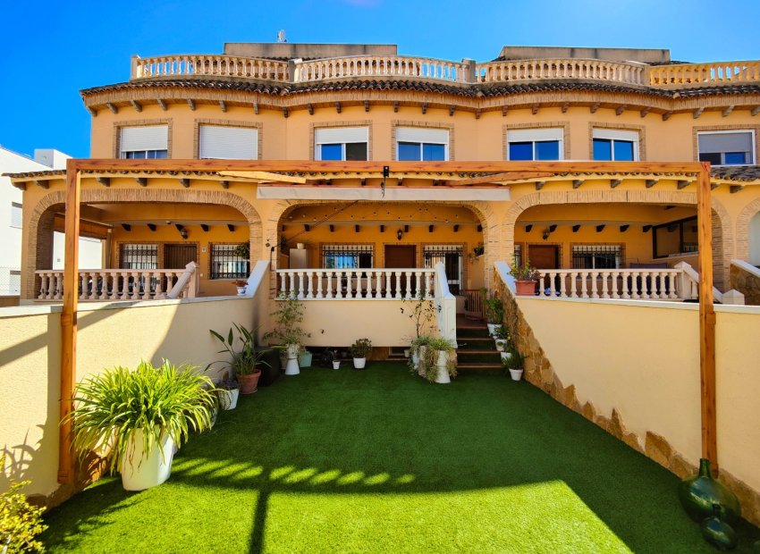 Resale - Townhouse / Duplex / Corner - Guardamar del Segura