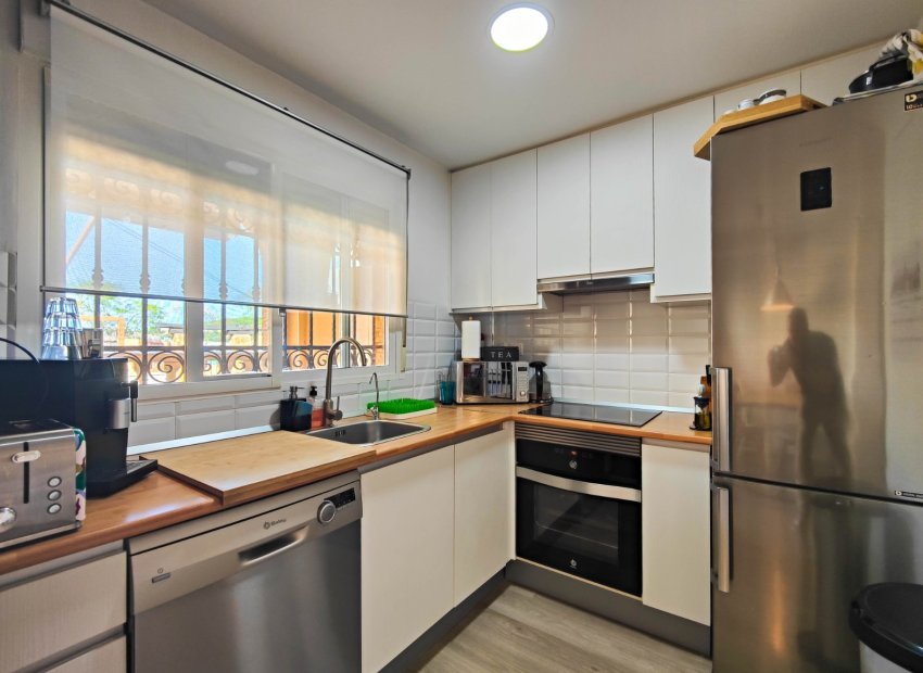 Resale - Townhouse / Duplex / Corner - Guardamar del Segura