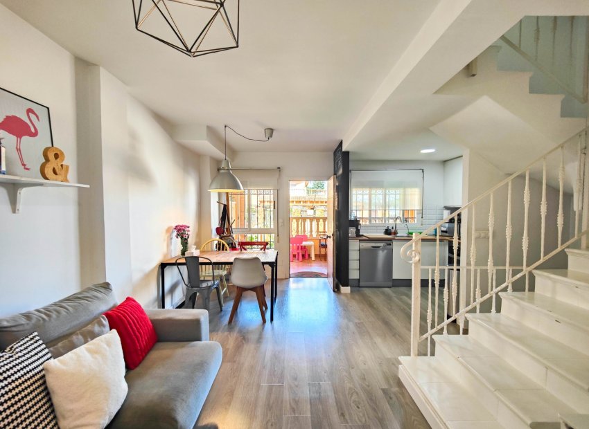 Resale - Townhouse / Duplex / Corner - Guardamar del Segura