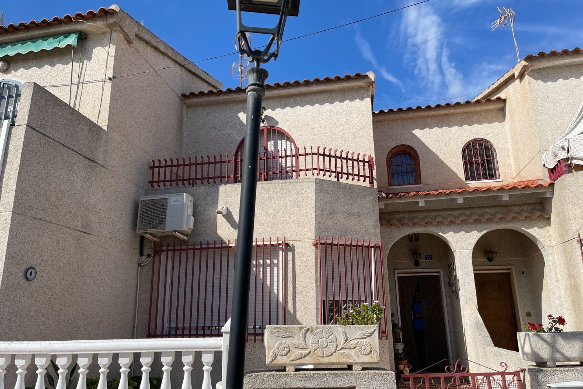 Resale - Townhouse / Duplex / Corner - Jacarilla - Comunidad Valenciana