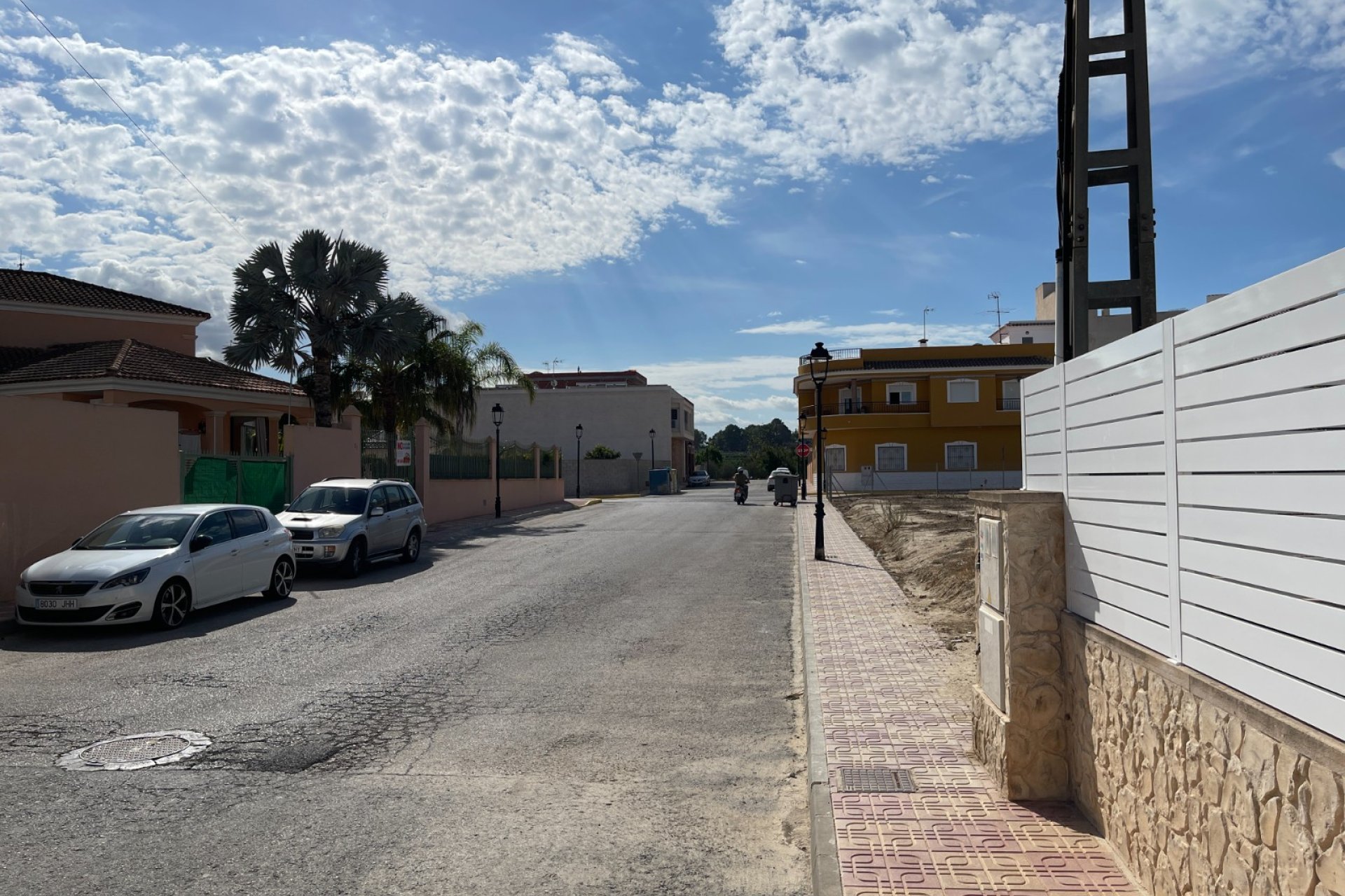 Resale - Townhouse / Duplex / Corner - Jacarilla - Comunidad Valenciana