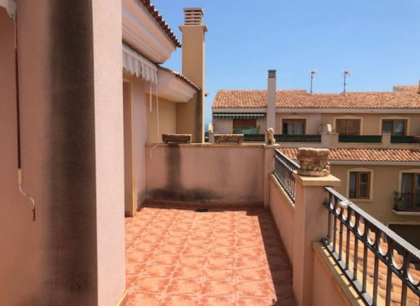 Resale - Townhouse / Duplex / Corner - La Nucía - town