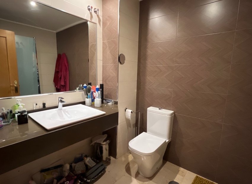 Resale - Townhouse / Duplex / Corner - La Nucía - town