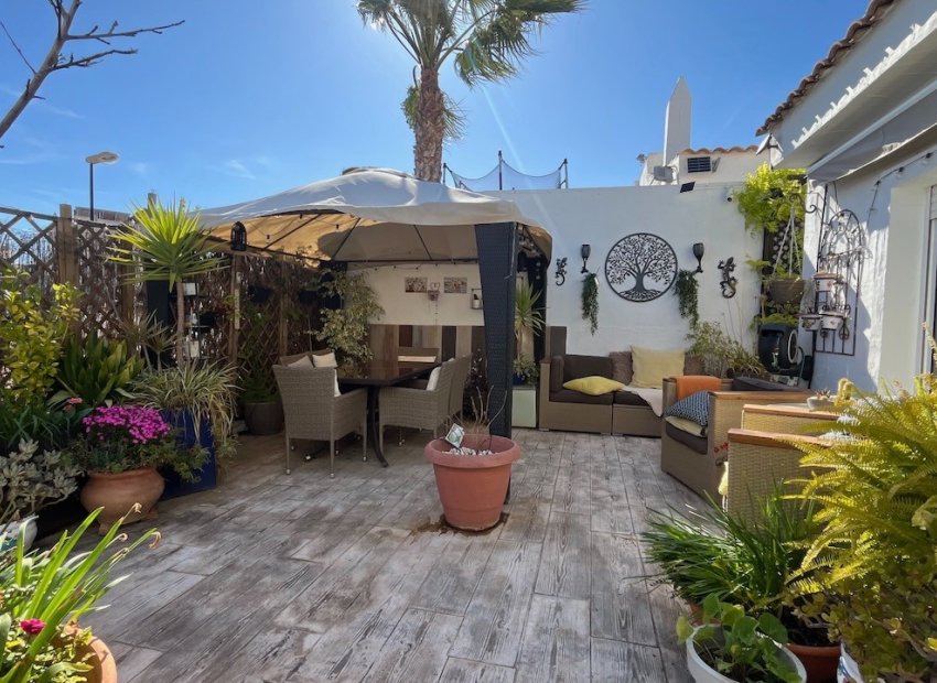 Resale - Townhouse / Duplex / Corner - La Nucía - Urbanizaciones