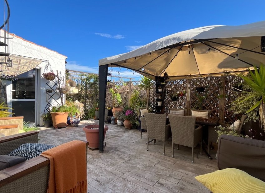 Resale - Townhouse / Duplex / Corner - La Nucía - Urbanizaciones