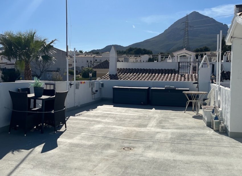 Resale - Townhouse / Duplex / Corner - La Nucía - Urbanizaciones