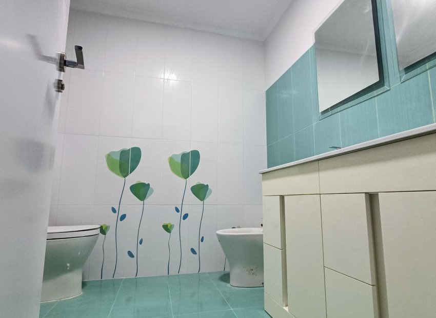 Resale - Townhouse / Duplex / Corner - La Romana