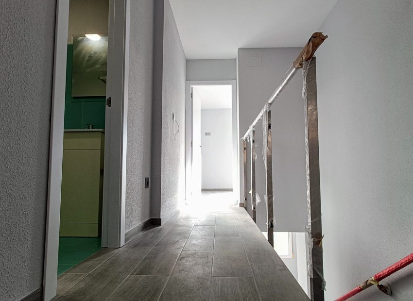 Resale - Townhouse / Duplex / Corner - La Romana