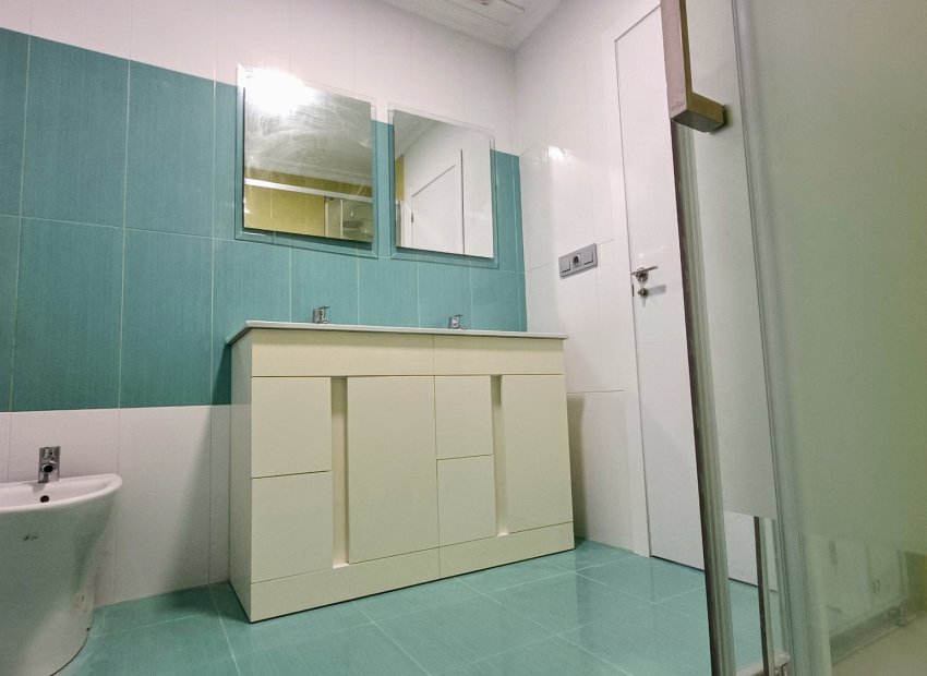 Resale - Townhouse / Duplex / Corner - La Romana