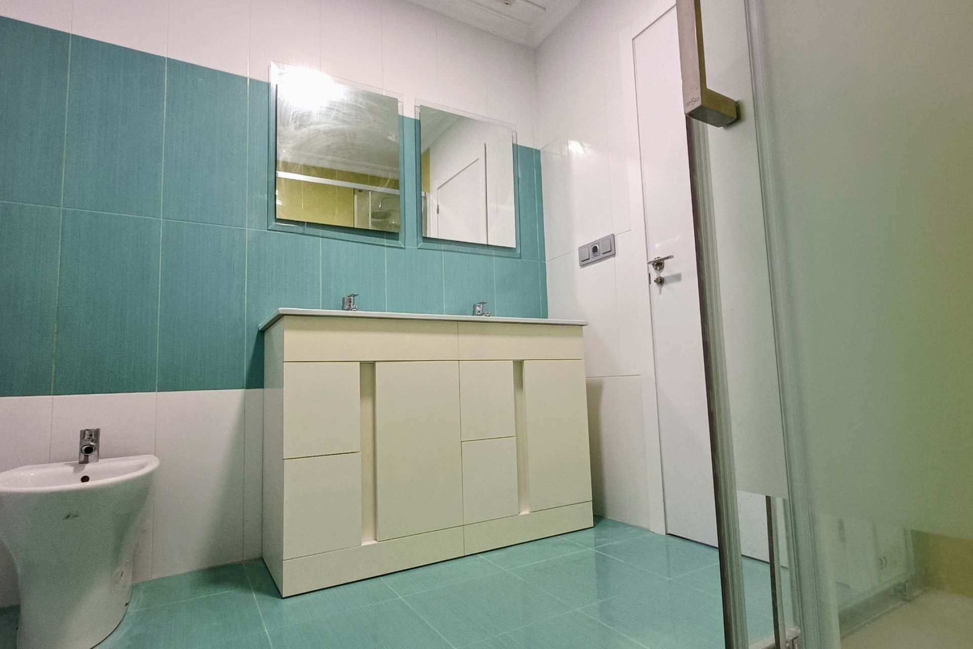 Resale - Townhouse / Duplex / Corner - La Romana