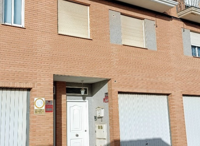 Resale - Townhouse / Duplex / Corner - La Romana