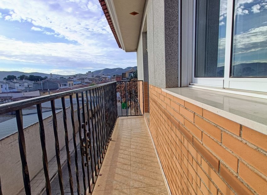 Resale - Townhouse / Duplex / Corner - La Romana