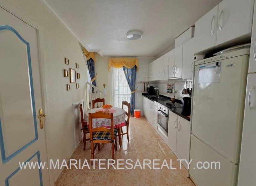 Resale - Townhouse / Duplex / Corner - Los Alcázares - Gated complex Playa I