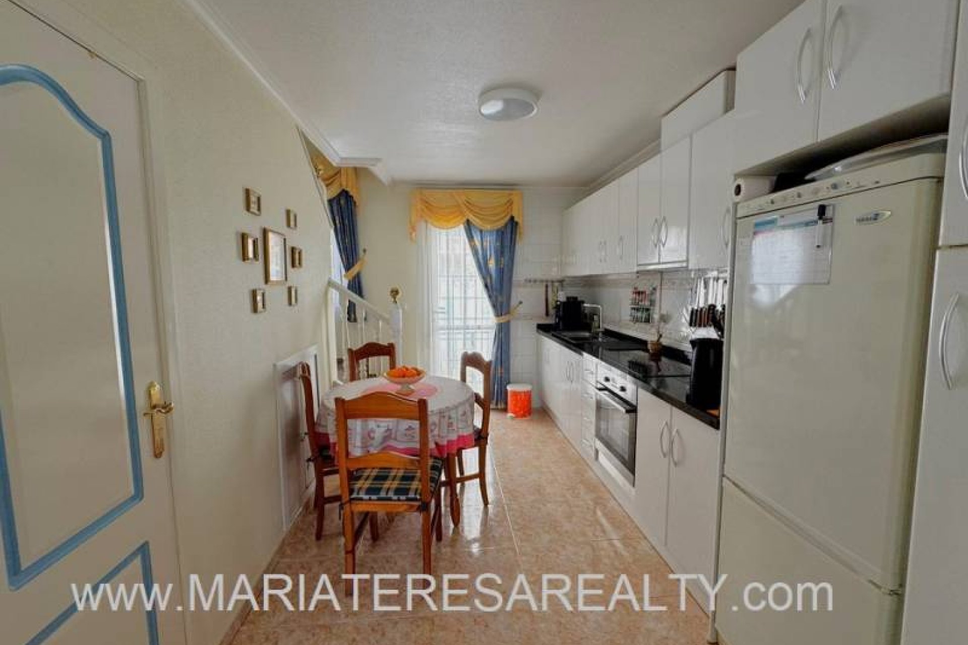 Resale - Townhouse / Duplex / Corner - Los Alcázares - Gated complex Playa I