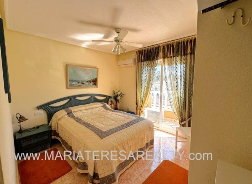 Resale - Townhouse / Duplex / Corner - Los Alcázares - Gated complex Playa I