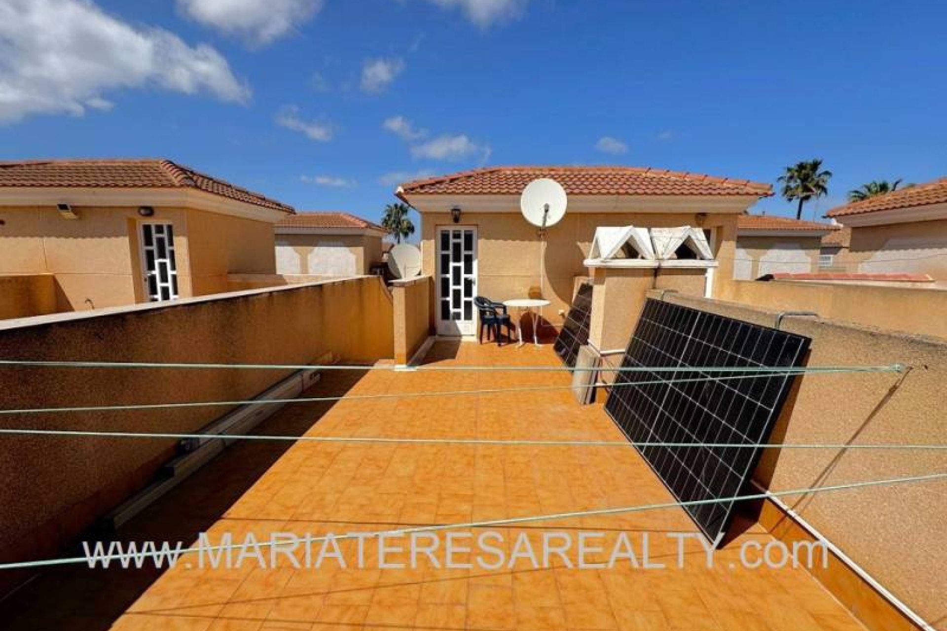 Resale - Townhouse / Duplex / Corner - Los Alcázares - Gated complex Playa I