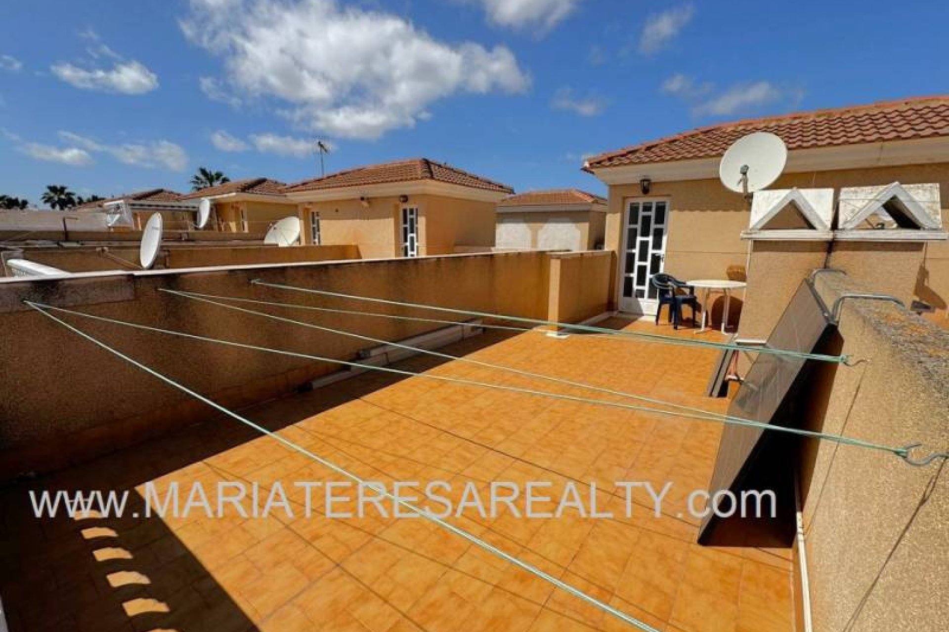 Resale - Townhouse / Duplex / Corner - Los Alcázares - Gated complex Playa I