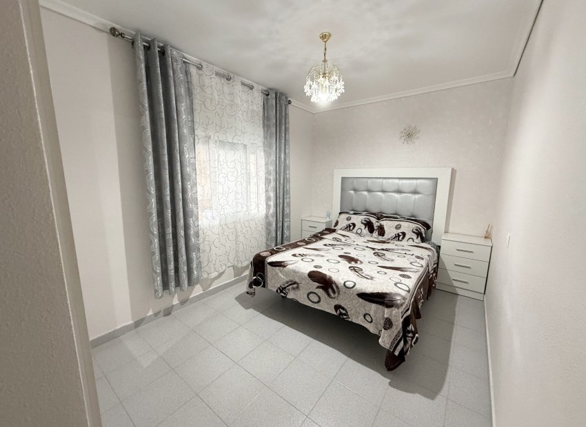 Resale - Townhouse / Duplex / Corner - Los Alcázares