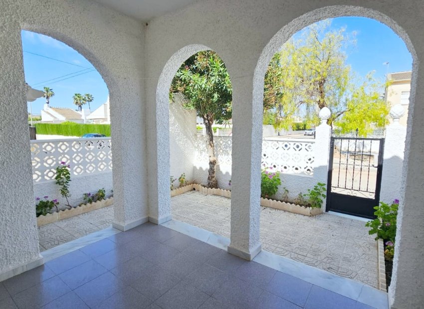 Resale - Townhouse / Duplex / Corner - Los Alcázares