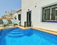Resale - Townhouse / Duplex / Corner - Los Altos