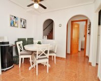 Resale - Townhouse / Duplex / Corner - Los Altos