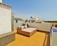 Resale - Townhouse / Duplex / Corner - Los Altos