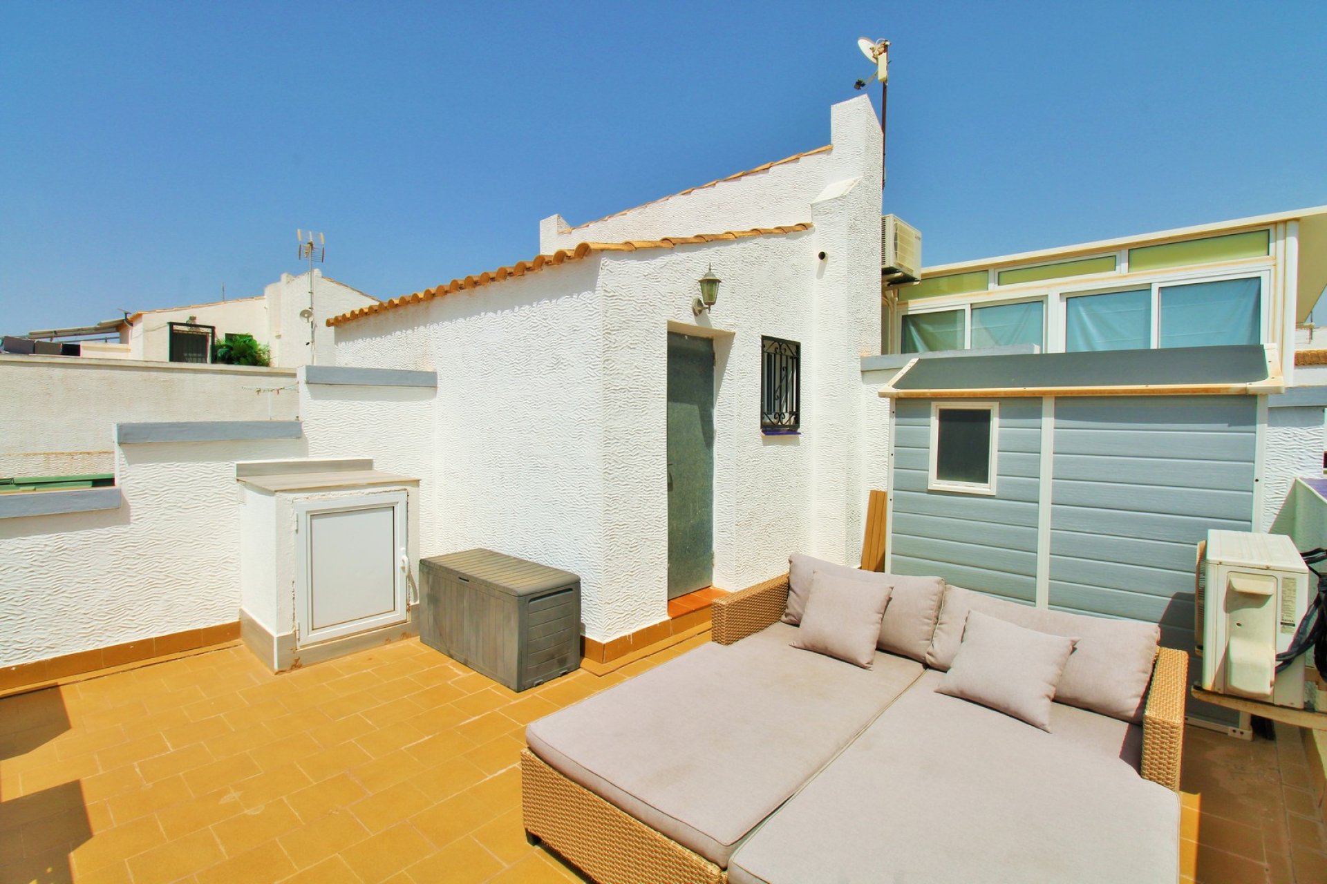 Resale - Townhouse / Duplex / Corner - Los Altos