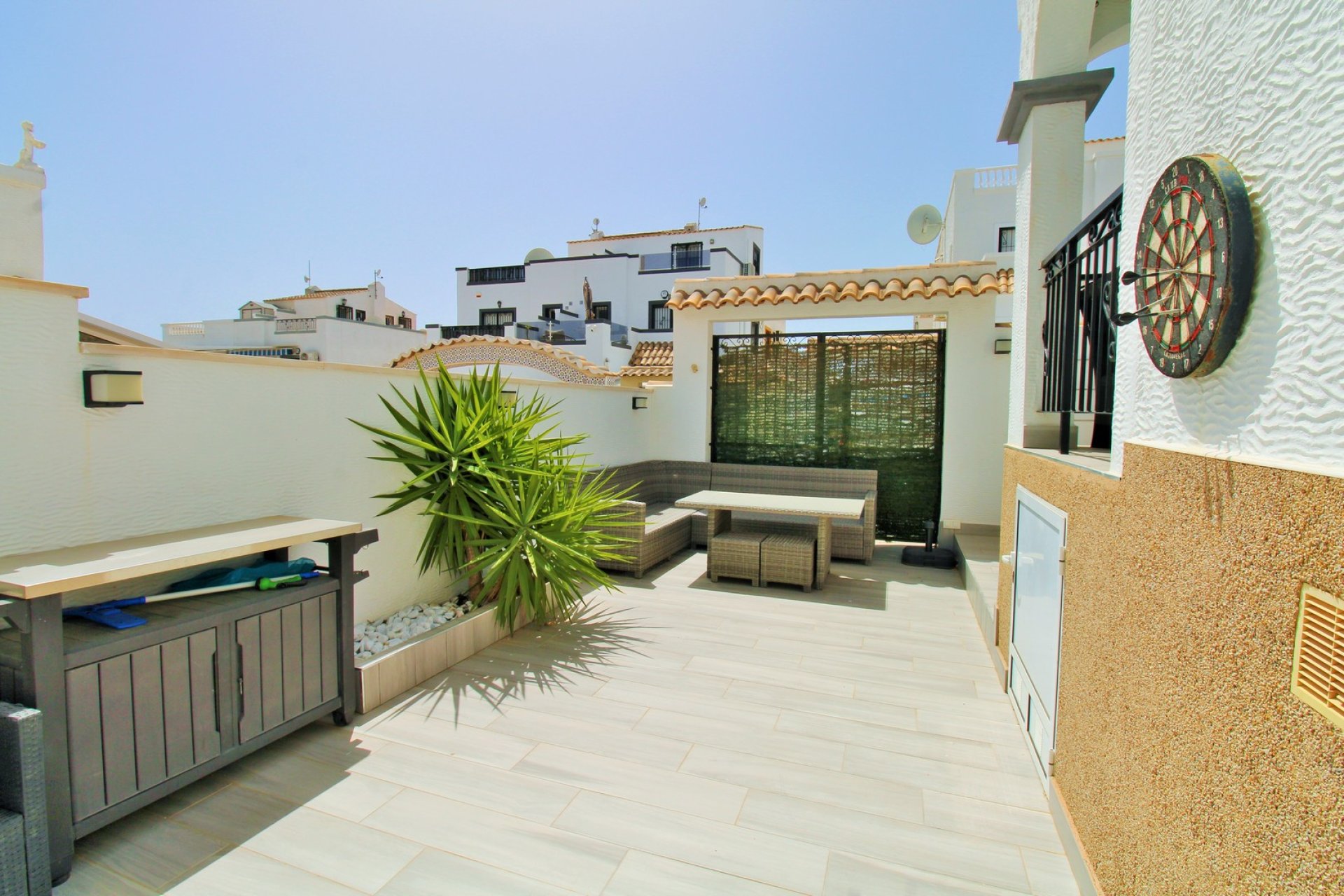 Resale - Townhouse / Duplex / Corner - Los Altos