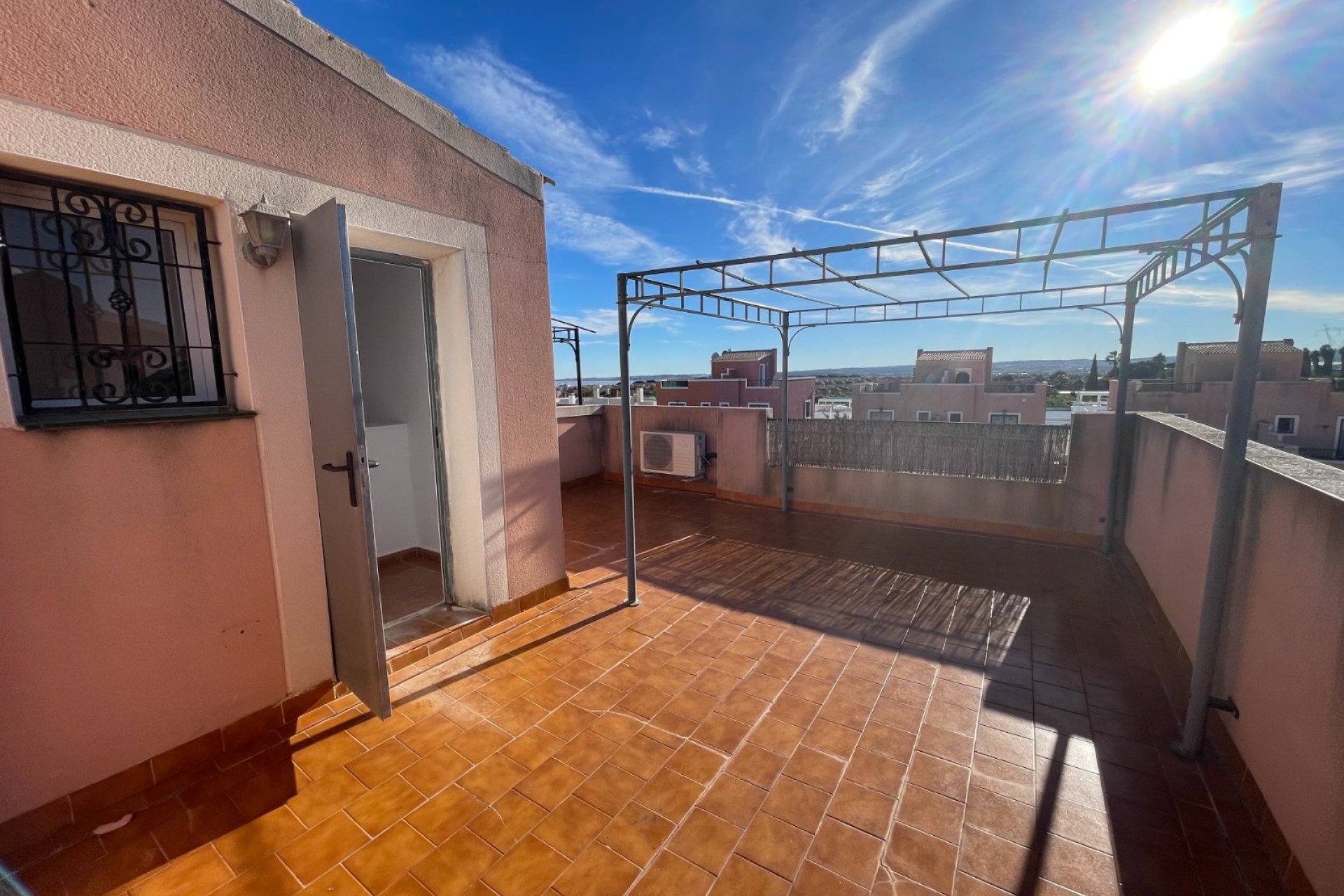 Resale - Townhouse / Duplex / Corner - Los Montesinos - La Herrada