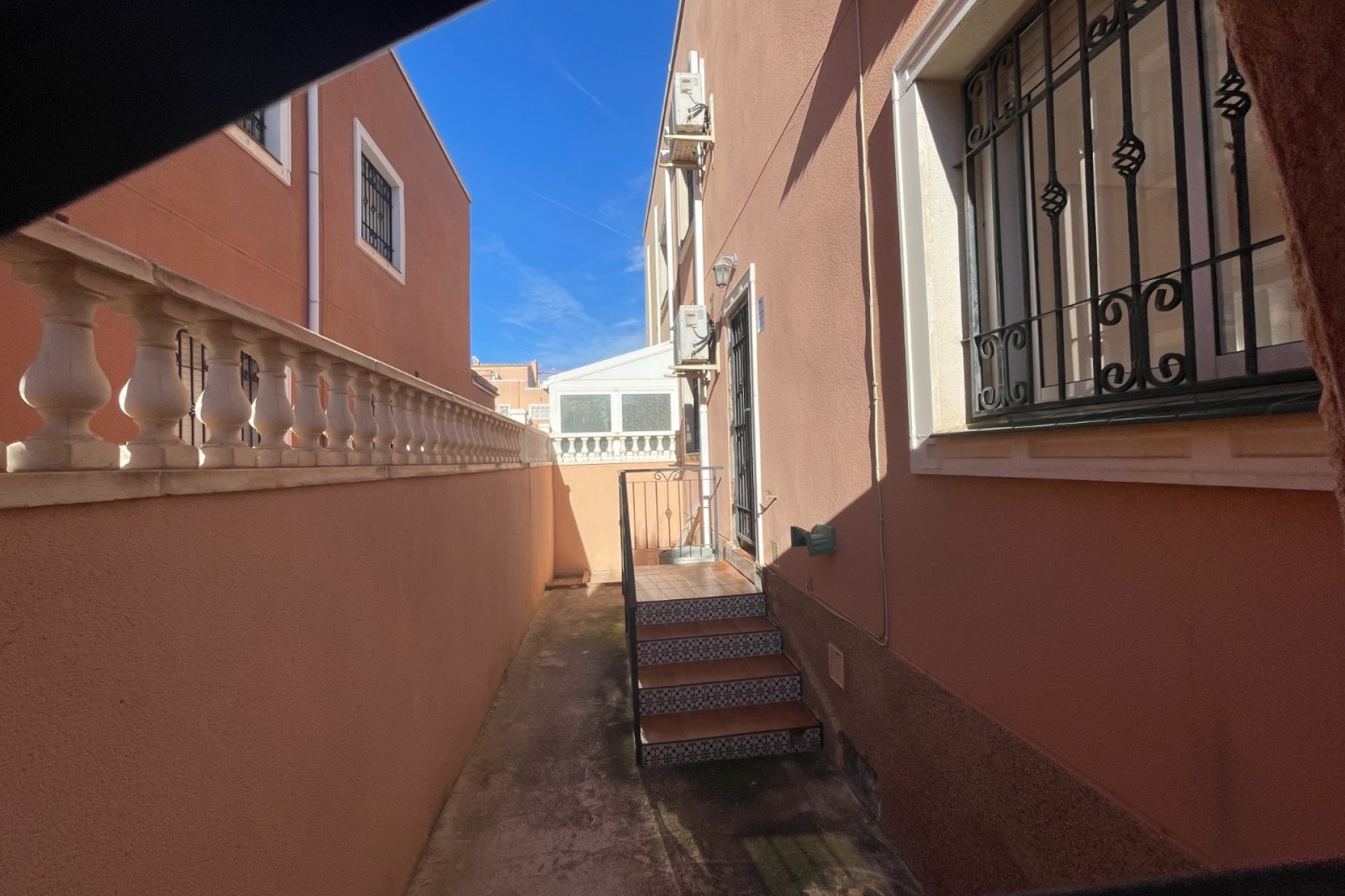 Resale - Townhouse / Duplex / Corner - Los Montesinos - La Herrada