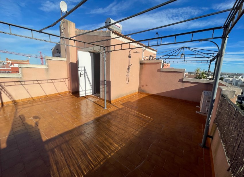 Resale - Townhouse / Duplex / Corner - Los Montesinos - La Herrada