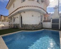 Resale - Townhouse / Duplex / Corner - Los Urrutias - Mar Menor