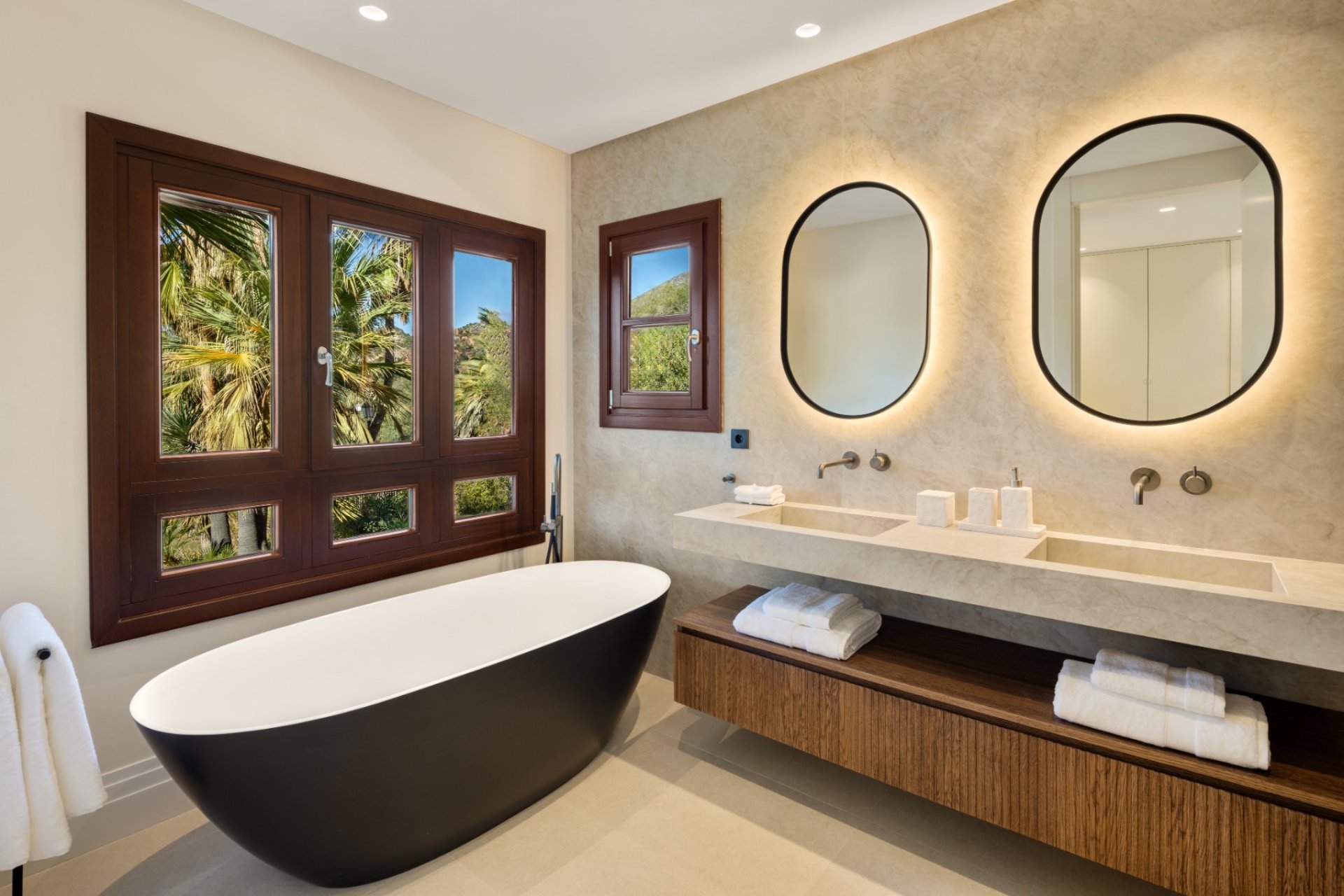 Resale - Townhouse / Duplex / Corner - Marbella - Golden Mile