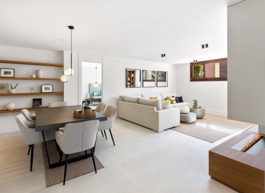 Resale - Townhouse / Duplex / Corner - Marbella - Golden Mile