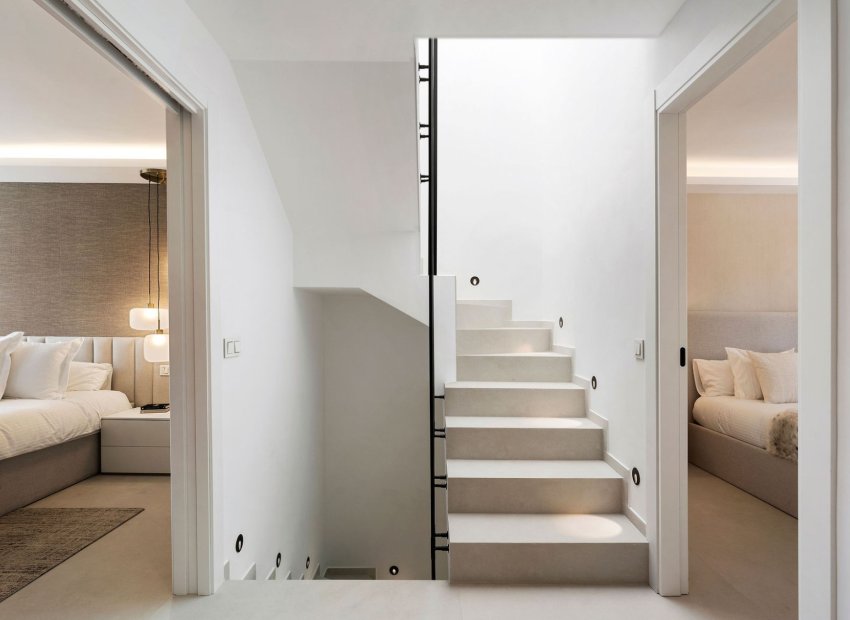 Resale - Townhouse / Duplex / Corner - Marbella - Golden Mile