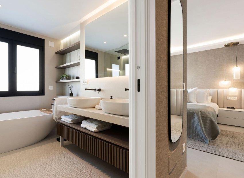 Resale - Townhouse / Duplex / Corner - Marbella - Golden Mile